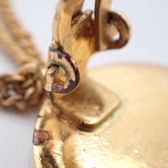 CHANEL CC Logo Matelasse Bag Shape Drop Earrings Clip-On 26 Gold Vintage - Picture 12 of 13